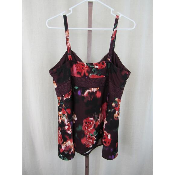 Torrid Scuba Knit and Lace Peplum Top V Neck Burgundy Purple Floral 1X Tank Top - Picture 7 of 9